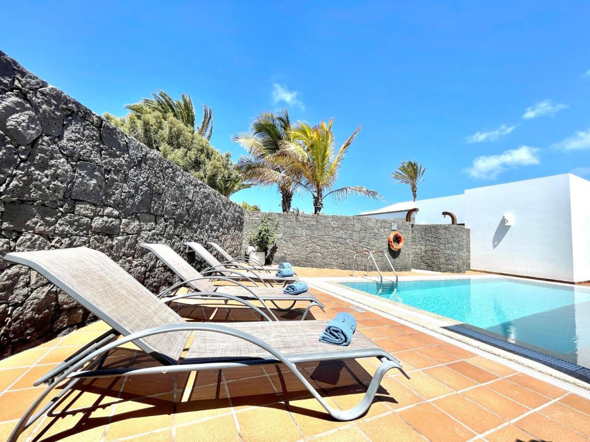 Villas Mamma Mia Pool Heat Private & Jacuzzi Playa Blanca  Exterior foto