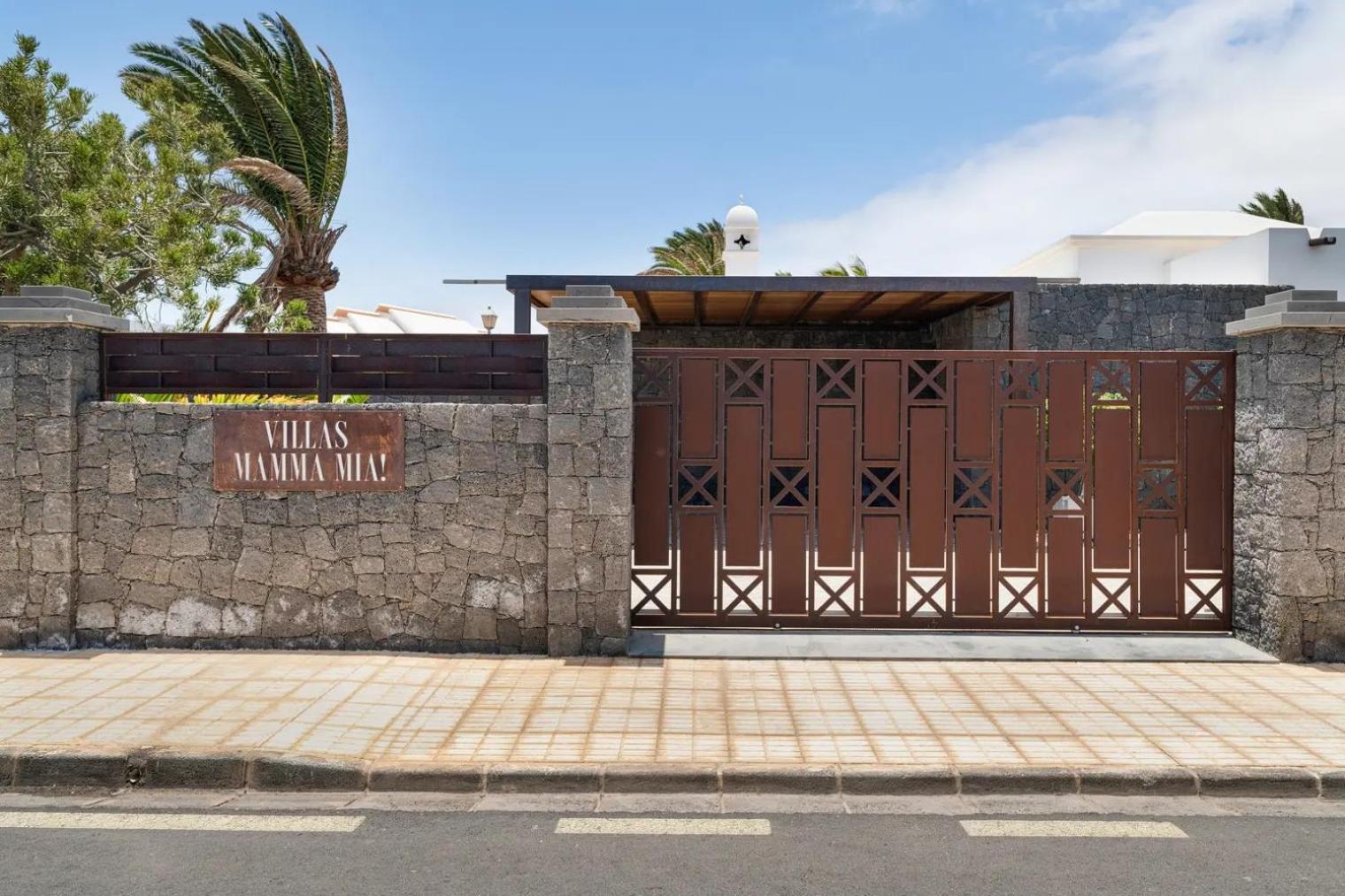 Villas Mamma Mia Pool Heat Private & Jacuzzi Playa Blanca  Exterior foto